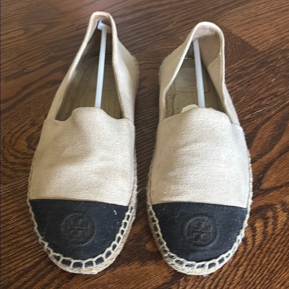 Chic Beige and Black Tory Burch Espadrilles size 9